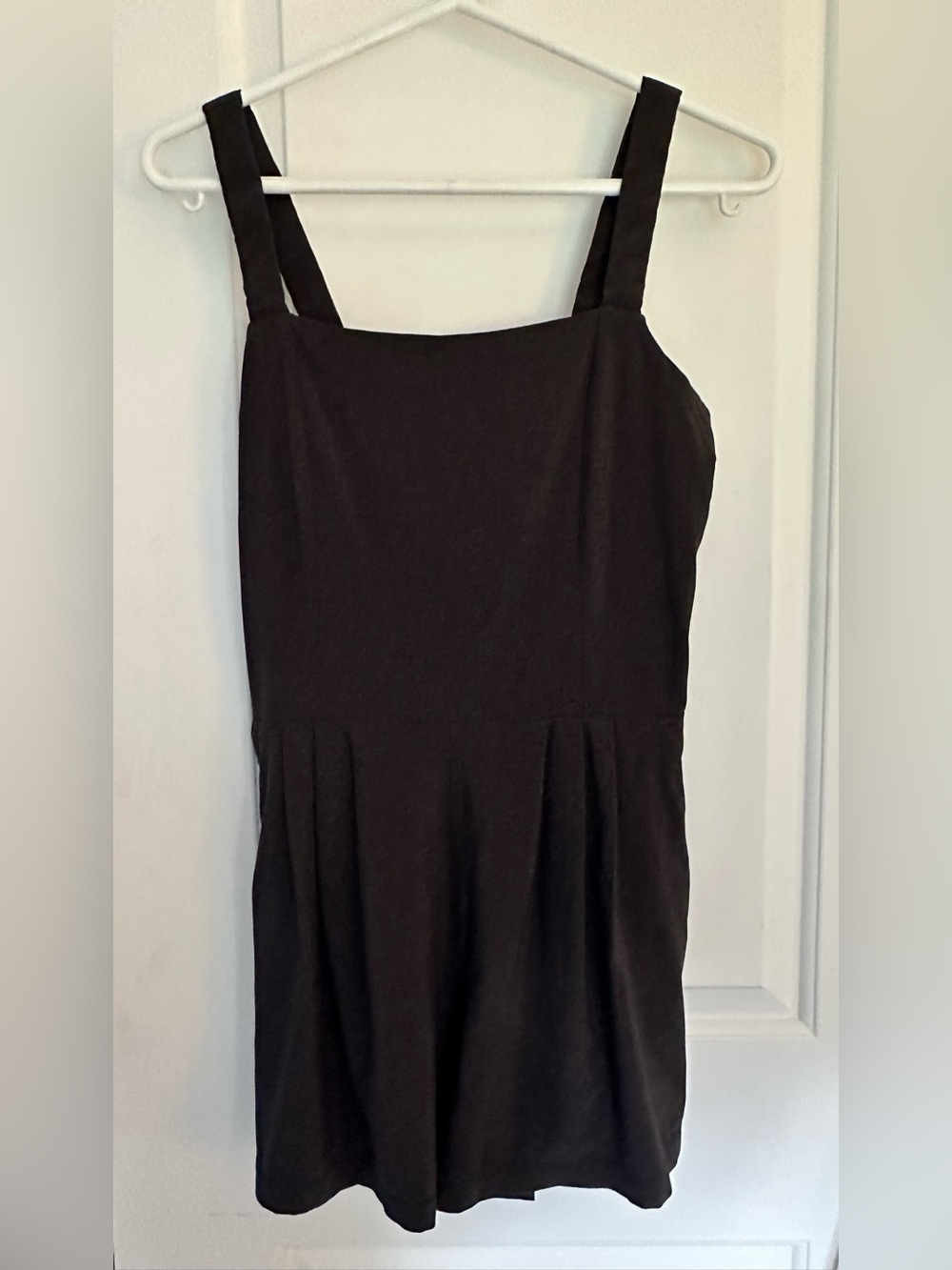 Vuori Women Sleeveless Romper Dark Gray Medium M
